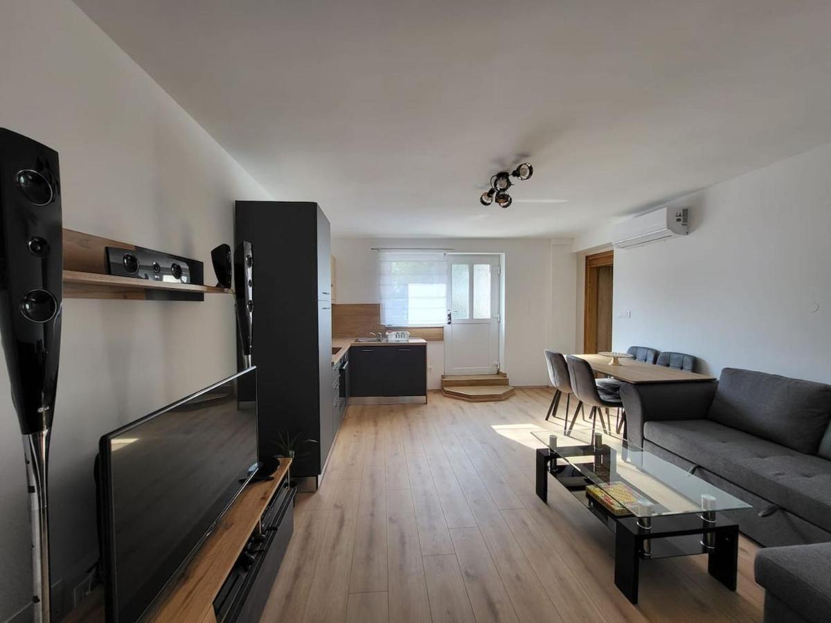Apartment Dado Slunj Ngoại thất bức ảnh